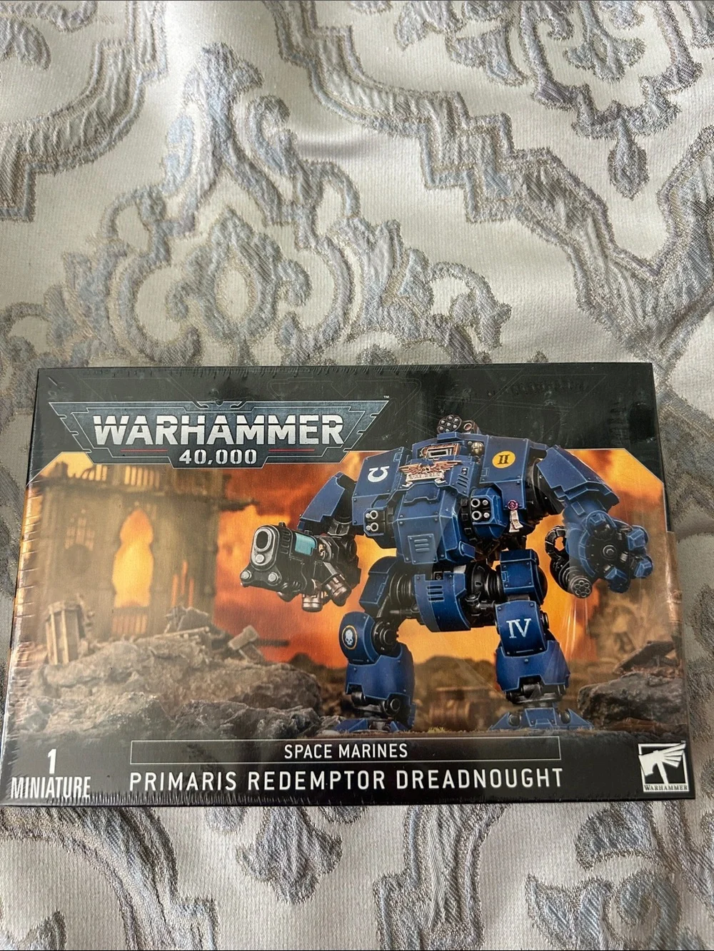 Workshop Republic Clothing Blue & Gold Warhammer Space Marine Box Art